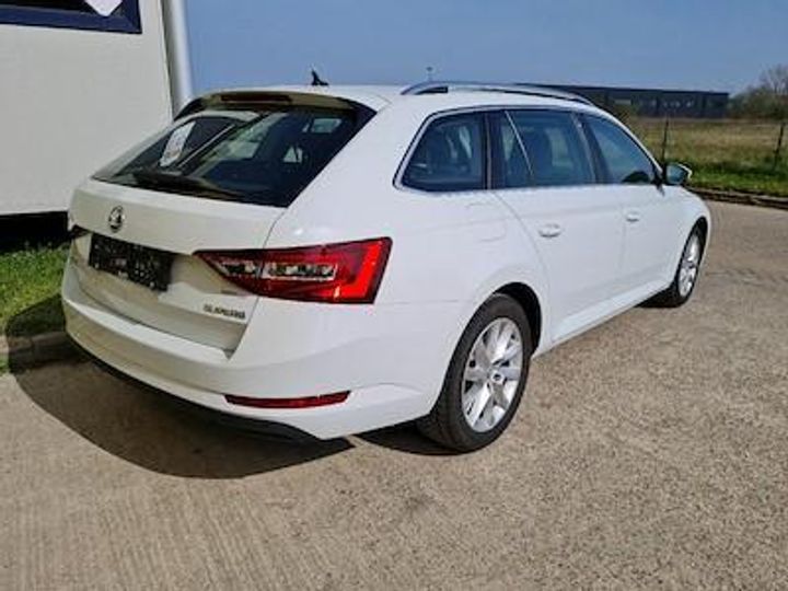 Photo 4 VIN: TMBJH9NP5G7038591 - SKODA SUPERB 