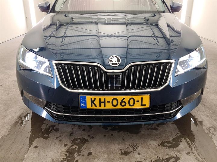 Photo 5 VIN: TMBJH9NP5H7500715 - SKODA SUPERB 