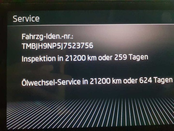 Photo 13 VIN: TMBJH9NP5J7523756 - SKODA SUPERB 