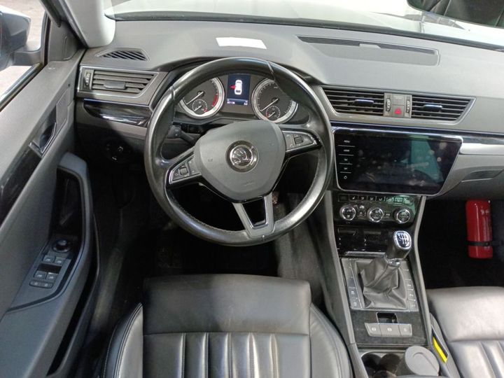 Photo 8 VIN: TMBJH9NP5J7579082 - SKODA SUPERB 