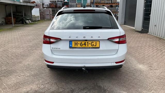 Photo 3 VIN: TMBJH9NP5L7041114 - SKODA SUPERB 