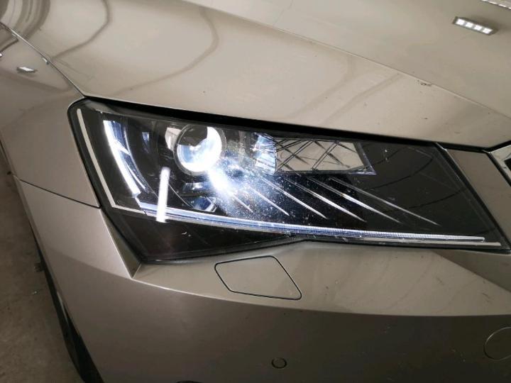 Photo 9 VIN: TMBJH9NP6G7060650 - SKODA SUPERB 