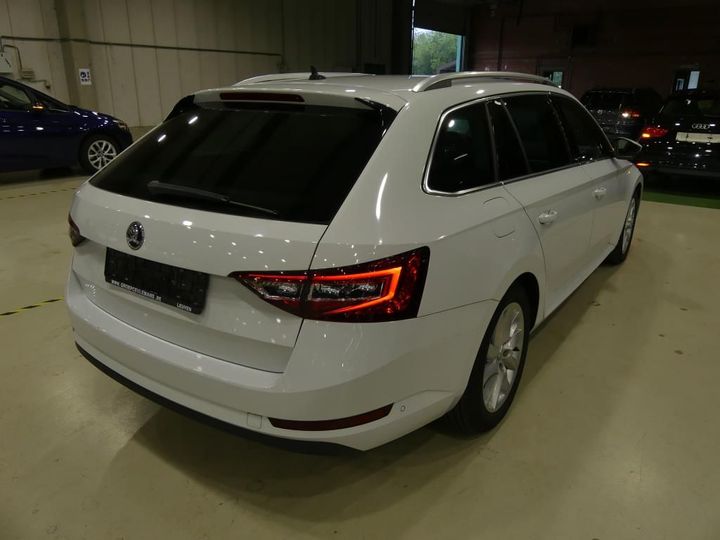 Photo 2 VIN: TMBJH9NP6H7038374 - SKODA SUPERB 