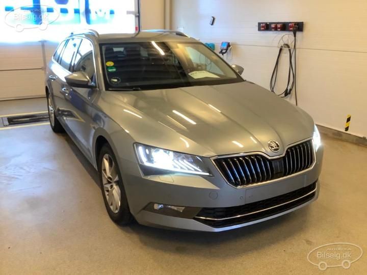 Photo 2 VIN: TMBJH9NP6J7572478 - SKODA SUPERB 