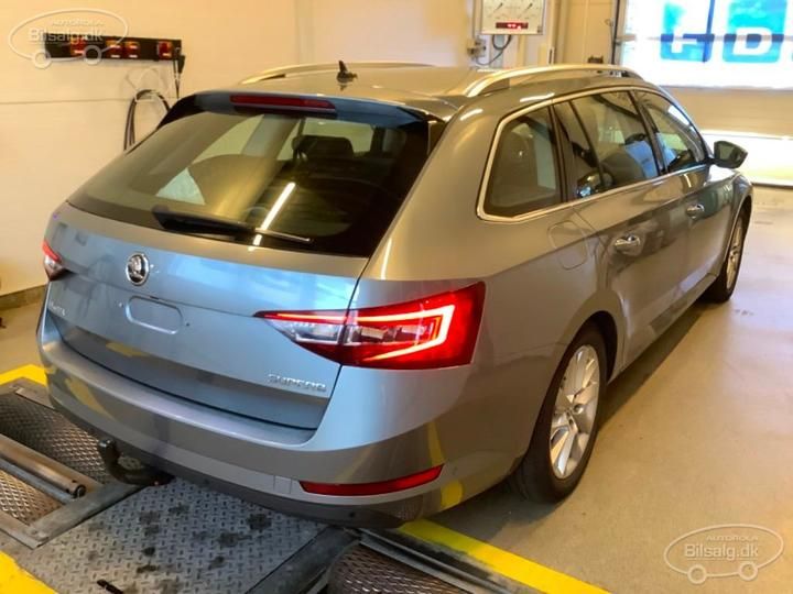 Photo 23 VIN: TMBJH9NP6J7572478 - SKODA SUPERB 