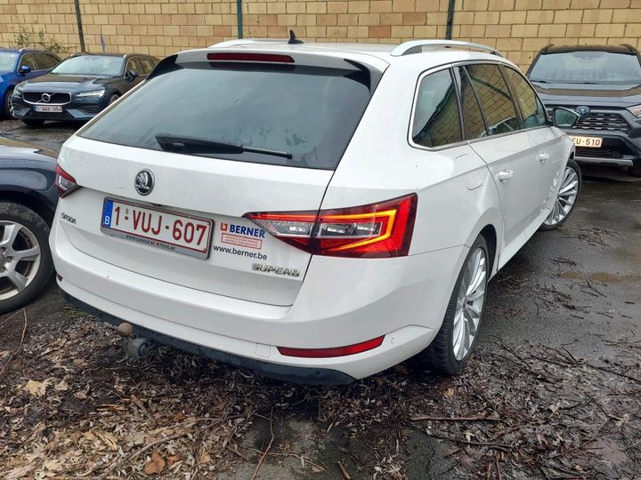 Photo 1 VIN: TMBJH9NP6K7045073 - SKODA SUPERB 