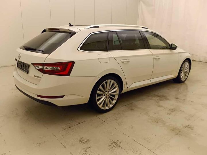 Photo 9 VIN: TMBJH9NP6K7045073 - SKODA SUPERB 