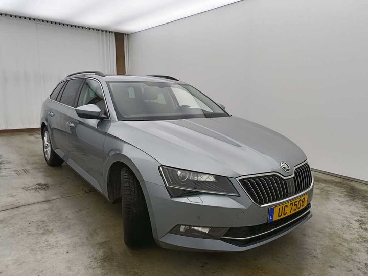 Photo 8 VIN: TMBJH9NP6K7060155 - SKODA SUPERB 