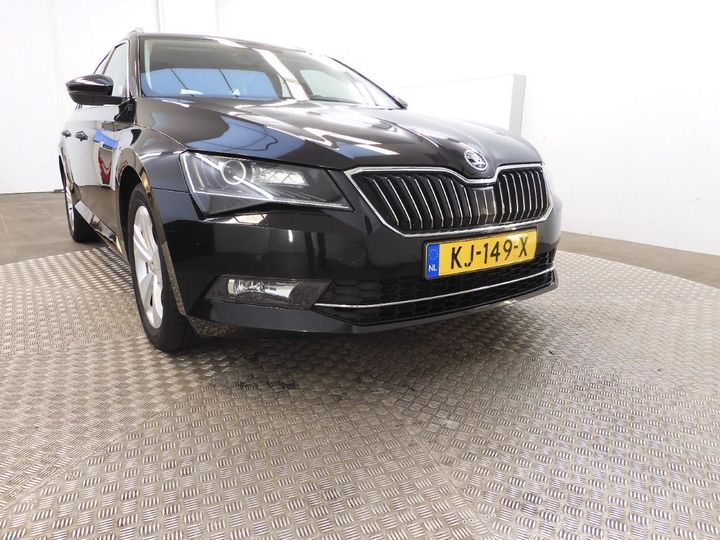 Photo 17 VIN: TMBJH9NP7H7028596 - SKODA SUPERB 