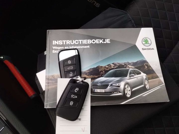 Photo 14 VIN: TMBJH9NP7K7060309 - SKODA SUPERB 