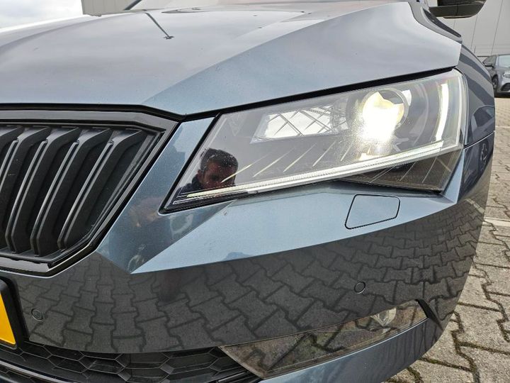 Photo 10 VIN: TMBJH9NP7K7069771 - SKODA SUPERB 