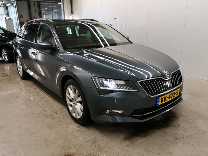 Photo 2 VIN: TMBJH9NPXH7504436 - SKODA SUPERB 