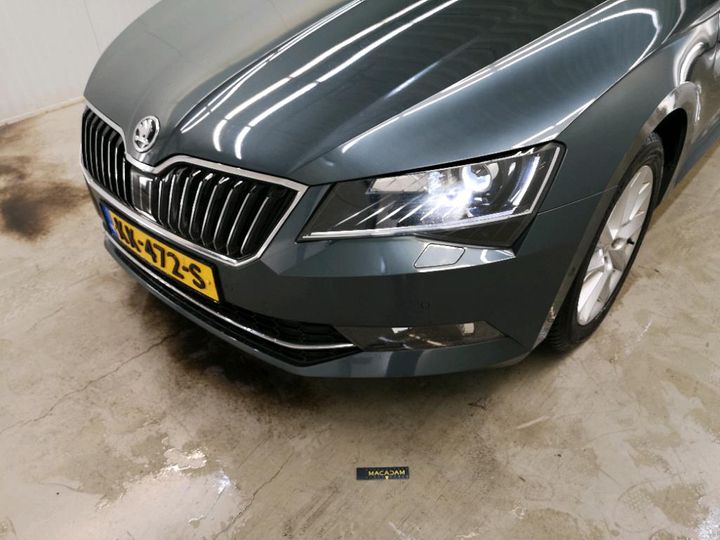 Photo 34 VIN: TMBJH9NPXH7504436 - SKODA SUPERB 