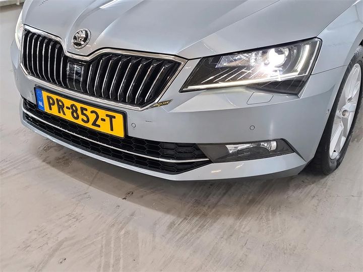 Photo 16 VIN: TMBJH9NPXJ7516334 - SKODA SUPERB 