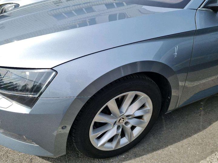 Photo 14 VIN: TMBJH9NPXK7033721 - SKODA SUPERB 