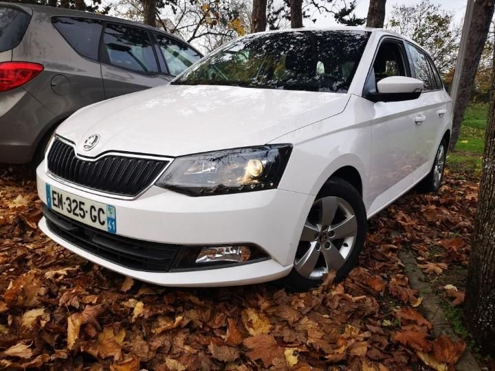 Photo 0 VIN: TMBJJ6NJ0HZ177368 - SKODA FABIA COMBI 