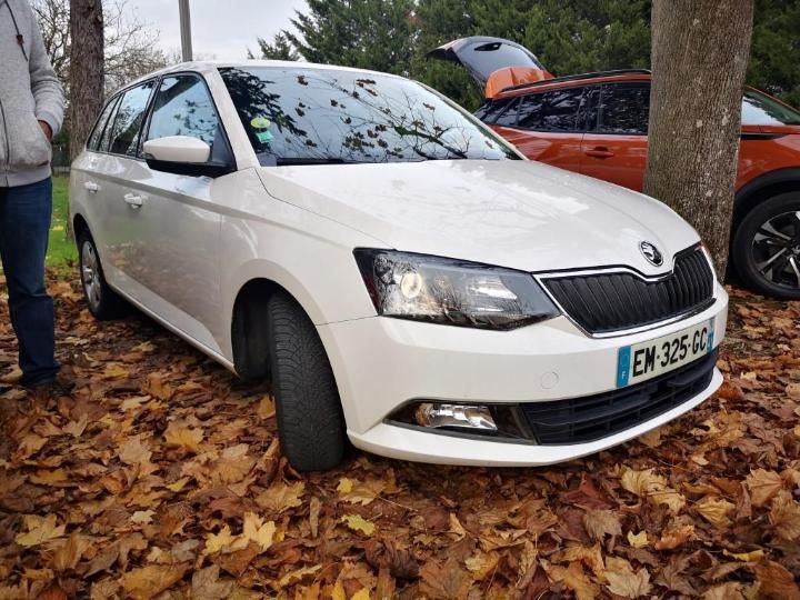 Photo 4 VIN: TMBJJ6NJ0HZ177368 - SKODA FABIA COMBI 