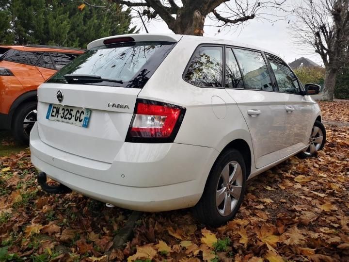 Photo 6 VIN: TMBJJ6NJ0HZ177368 - SKODA FABIA COMBI 