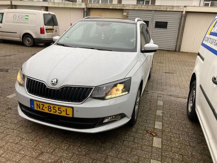 Photo 0 VIN: TMBJJ6NJ6HZ182803 - SKODA FABIA COMBI 