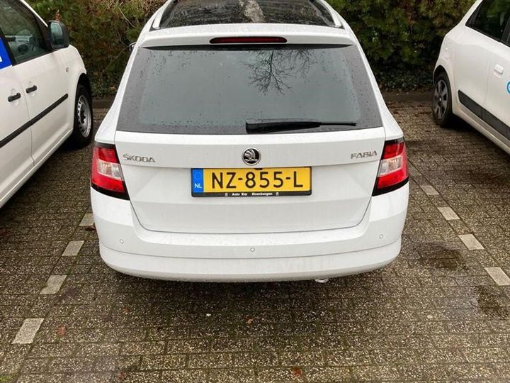 Photo 8 VIN: TMBJJ6NJ6HZ182803 - SKODA FABIA COMBI 