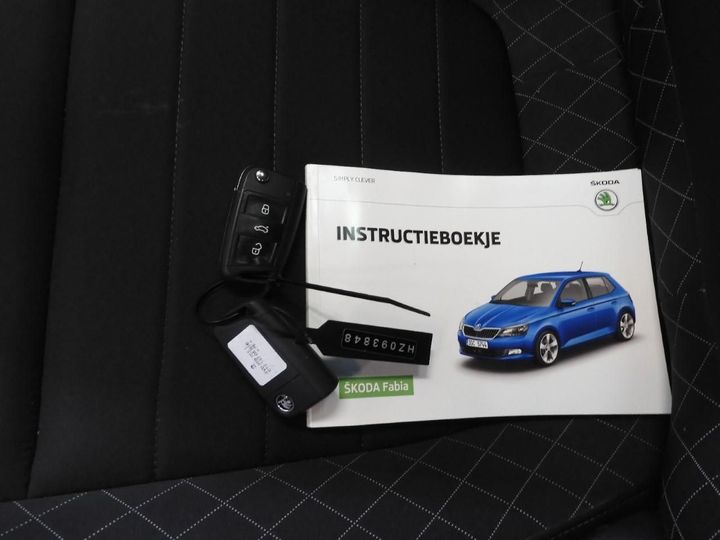 Photo 5 VIN: TMBJJ6NJXHZ093848 - SKODA FABIA 