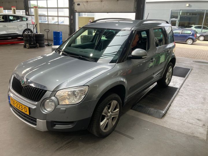 Photo 10 VIN: TMBJJ72L3C6049059 - SKODA YETI 