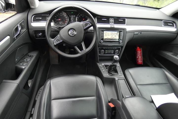 Photo 3 VIN: TMBJJ73T9F9038475 - SKODA SUPERB 