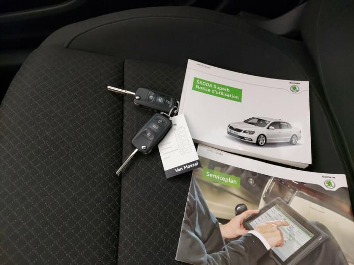 Photo 18 VIN: TMBJJ73TXF9058945 - SKODA SUPERB 