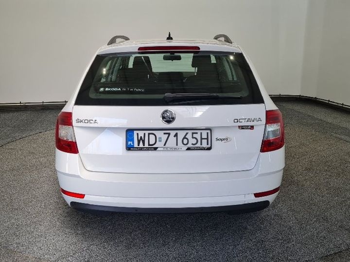 Photo 11 VIN: TMBJJ7NE0J0303702 - SKODA OCTAVIA 