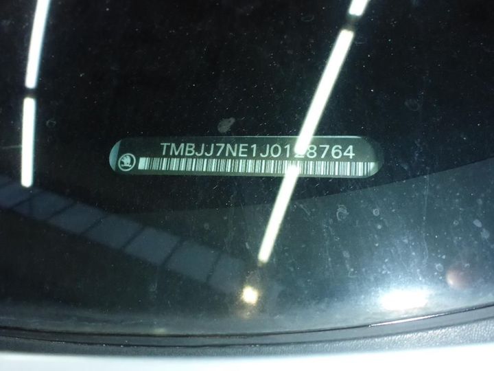 Photo 12 VIN: TMBJJ7NE1J0128764 - SKODA OCTAVIA 