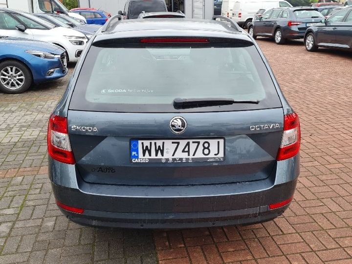 Photo 9 VIN: TMBJJ7NE2J0296946 - SKODA OCTAVIA 