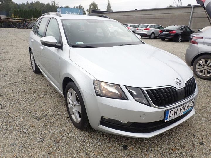 Photo 4 VIN: TMBJJ7NE2J0342257 - SKODA OCTAVIA 