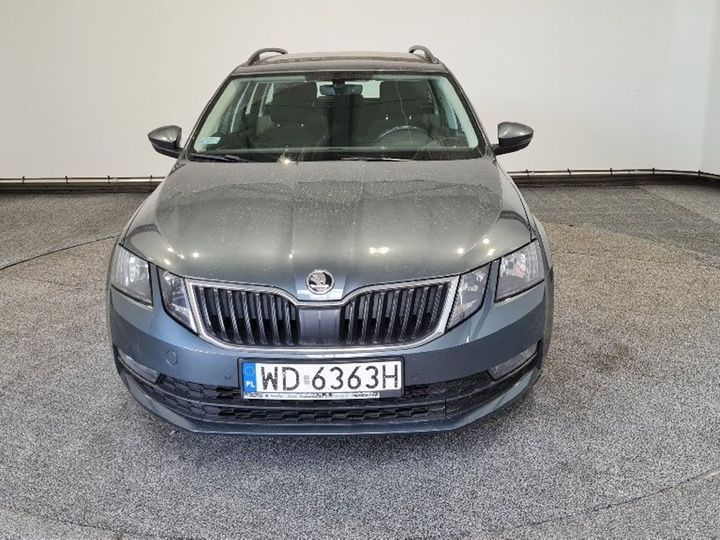 Photo 10 VIN: TMBJJ7NE3J0295384 - SKODA OCTAVIA 