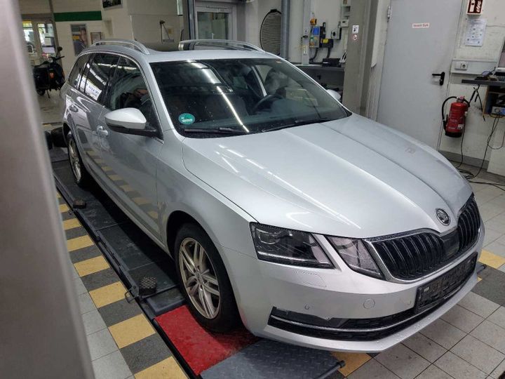 Photo 1 VIN: TMBJJ7NE3L0040365 - SKODA OCTAVIA 