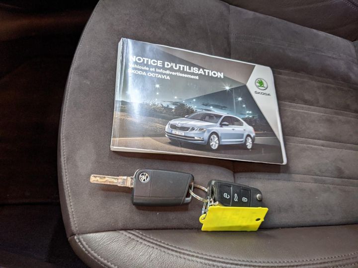 Photo 8 VIN: TMBJJ7NE4K0098497 - SKODA OCTAVIA 