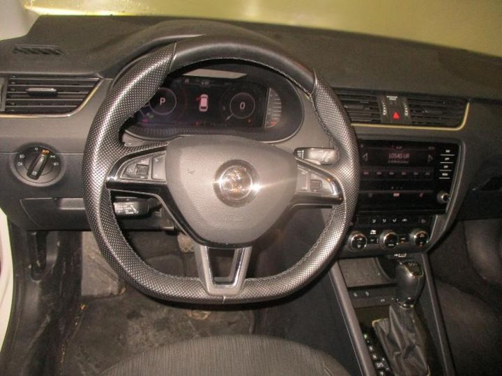 Photo 5 VIN: TMBJJ7NE5L0157297 - SKODA OCTAVIA 