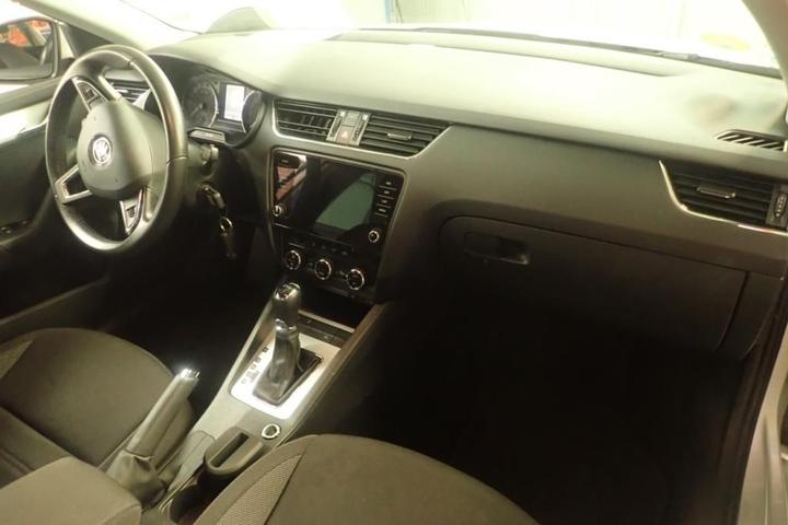 Photo 5 VIN: TMBJJ7NE6J0021872 - SKODA OCTAVIA 