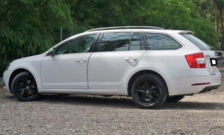 Photo 16 VIN: TMBJJ7NE6J0265960 - SKODA OCTAVIA 