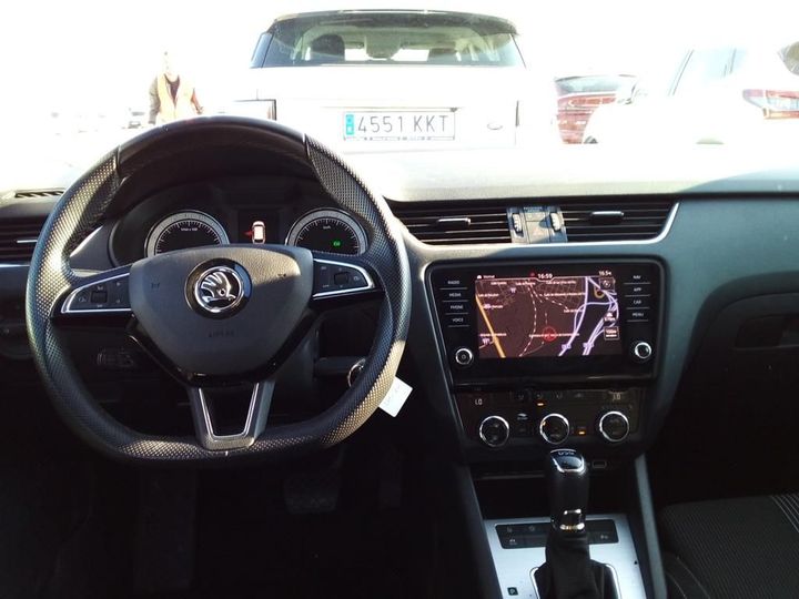 Photo 16 VIN: TMBJJ7NE6K0108382 - SKODA OCTAVIA 