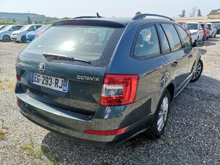 Photo 8 VIN: TMBJJ7NE7H0107329 - SKODA OCTAVIA 