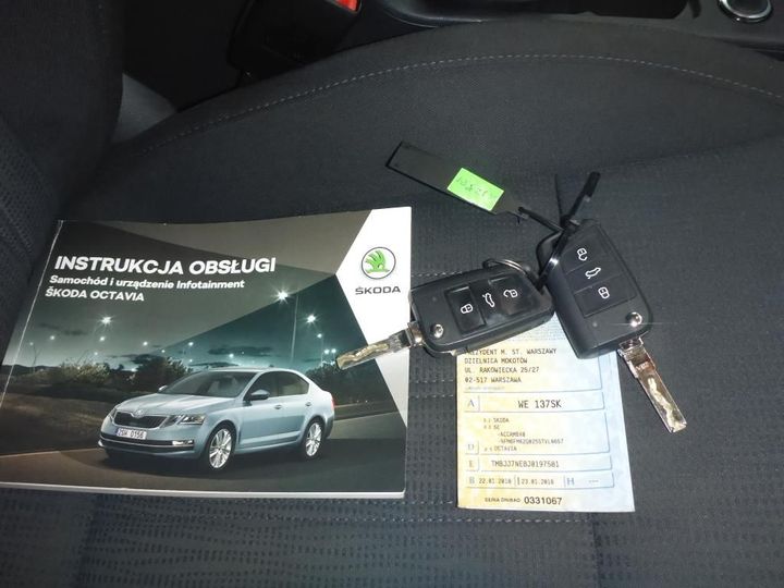 Photo 11 VIN: TMBJJ7NE8J0197581 - SKODA OCTAVIA 