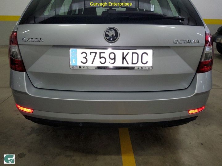 Photo 17 VIN: TMBJJ7NE9J0107922 - SKODA OCTAVIA 