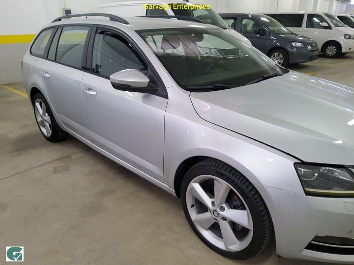 Photo 30 VIN: TMBJJ7NE9J0107922 - SKODA OCTAVIA 