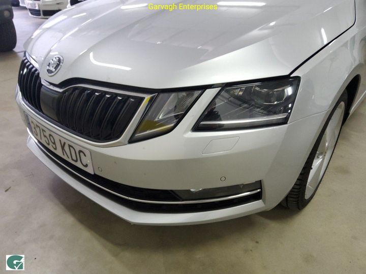 Photo 33 VIN: TMBJJ7NE9J0107922 - SKODA OCTAVIA 