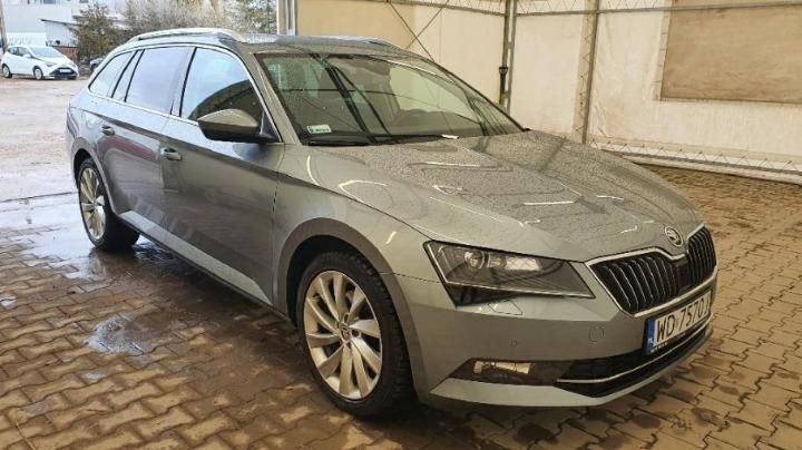 Photo 3 VIN: TMBJJ7NP0J7510924 - SKODA SUPERB 