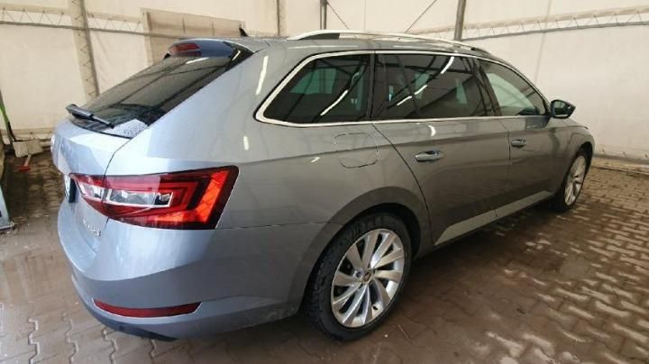 Photo 4 VIN: TMBJJ7NP0J7510924 - SKODA SUPERB 