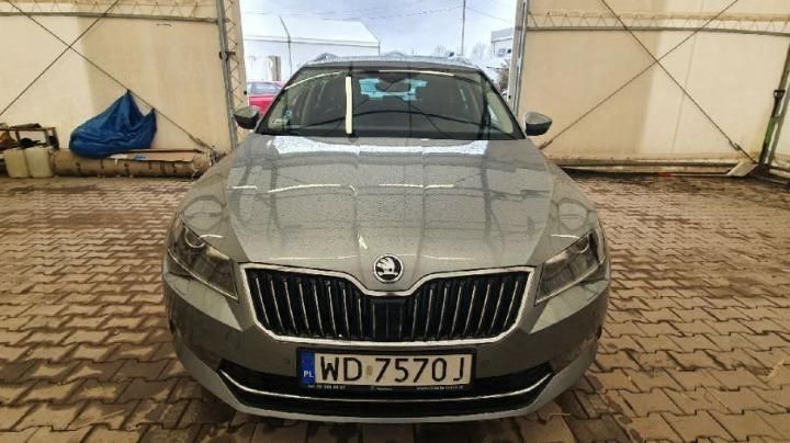 Photo 2 VIN: TMBJJ7NP0J7510924 - SKODA SUPERB COMBI 