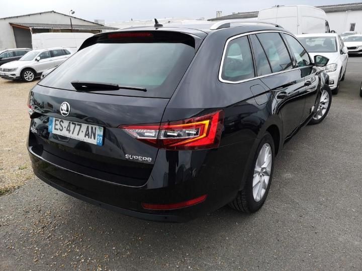 Photo 23 VIN: TMBJJ7NP2J7539132 - SKODA SUPERB 