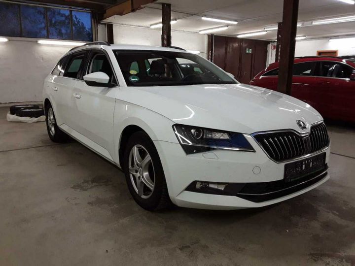 Photo 1 VIN: TMBJJ7NP3J7568140 - SKODA SUPERB 