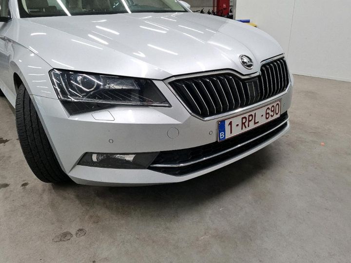 Photo 14 VIN: TMBJJ7NP4H7047518 - SKODA SUPERB 